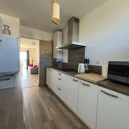 Magnifique T3 Renove - Terrasse Vue - Parking - Fr-1-308-208 Lägenhet *